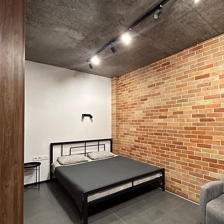 Loft На Кониського, Центр Apartment Dnipro Ngoại thất bức ảnh