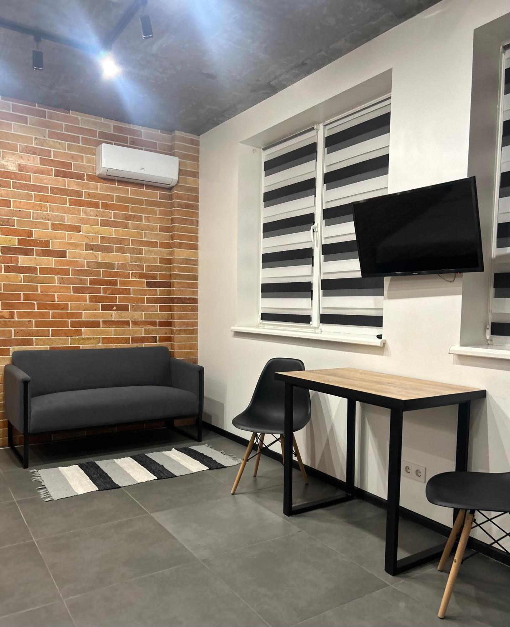 Loft На Кониського, Центр Apartment Dnipro Ngoại thất bức ảnh